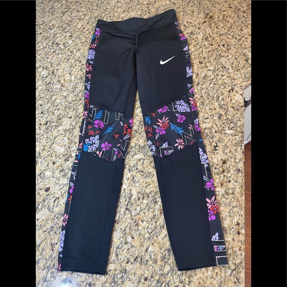 Nike leggings